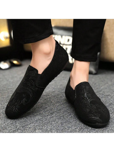 Fashionable summer men's loafers with anti-slip design and printed black upper.